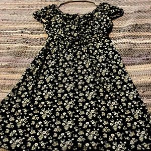 Green flower dress very cute colorful my daughter were the church all the time